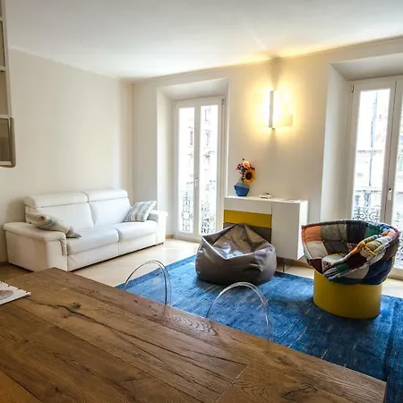 Luxury 65mq Under The Two Towers Apartment *