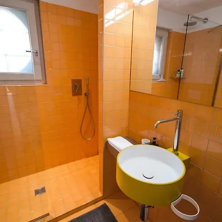 Apartment Luxury 65mq Under The Two Towers