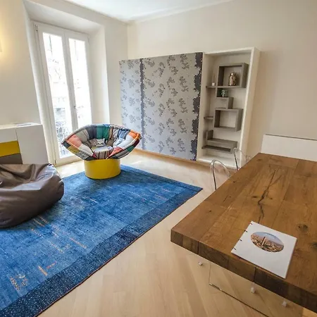 Apartment Luxury 65mq Under The Two Towers