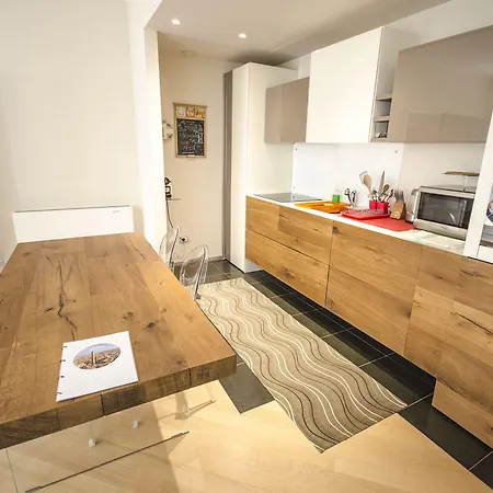 Luxury 65mq Under The Two Towers Apartment Bologna