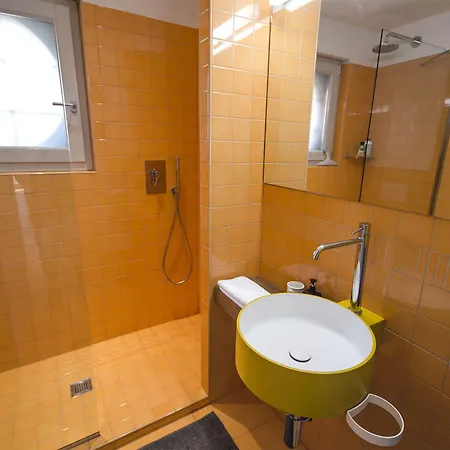 Luxury 65mq Under The Two Towers