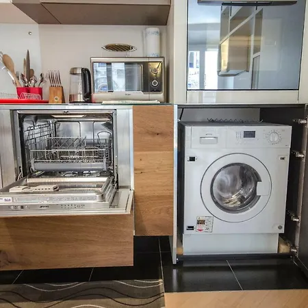 Luxury 65mq Under The Two Towers