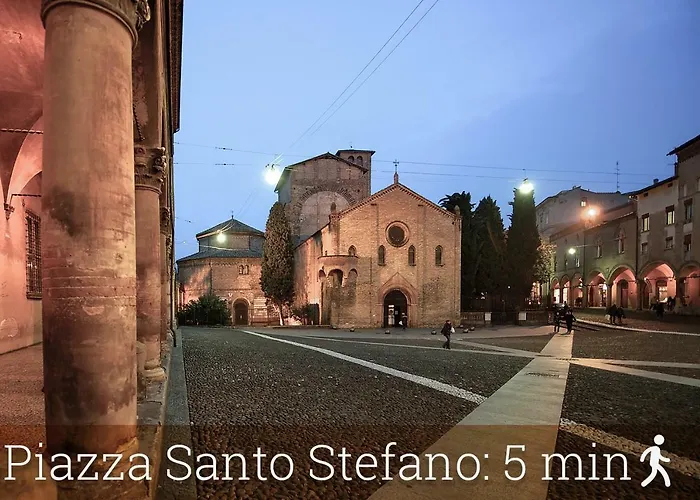 Luxury 65mq Under The Two Towers Apartment *