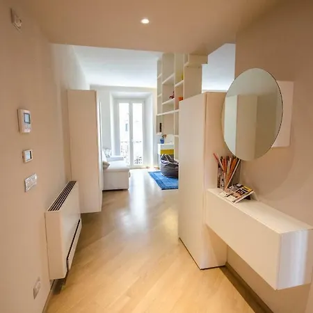 Luxury 65mq Under The Two Towers *