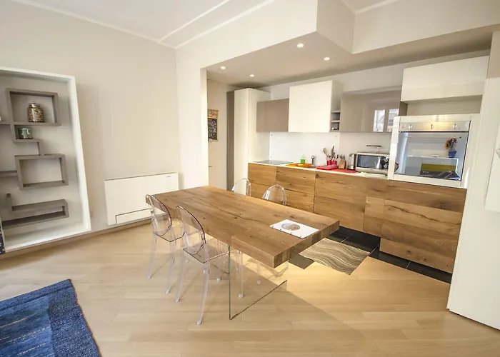 Luxury 65mq Under The Two Towers